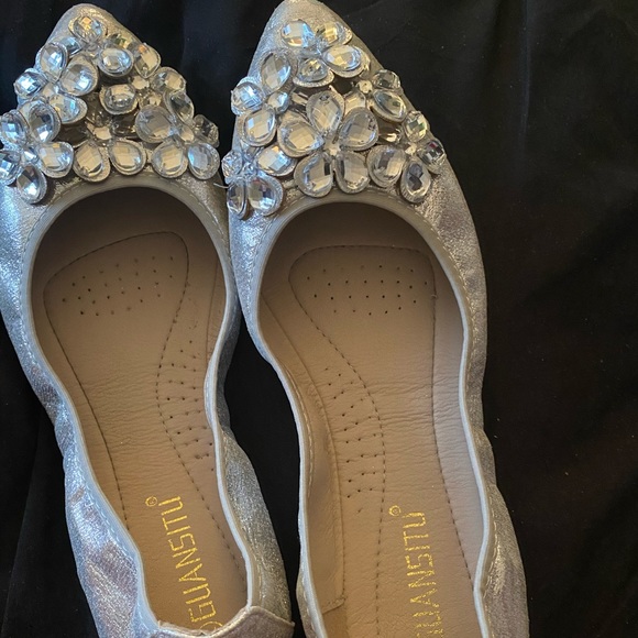 cute silver flats